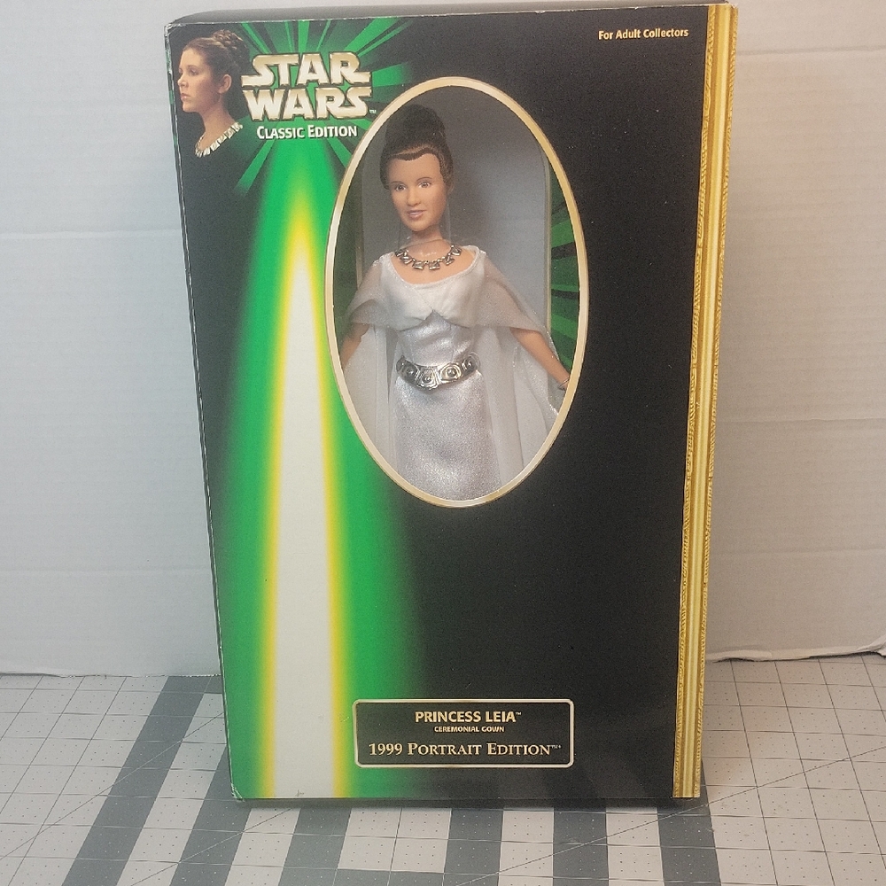 Star Wars Princess Leia‎ 1999 Portrait Edition Ceremonial Gown Doll NIB